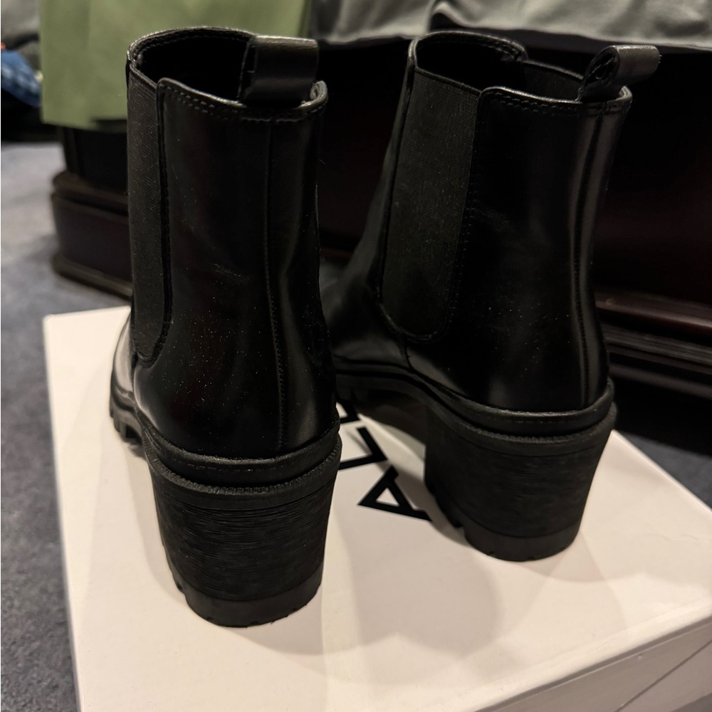 ALDO black ankle boots - Picture 2 of 4